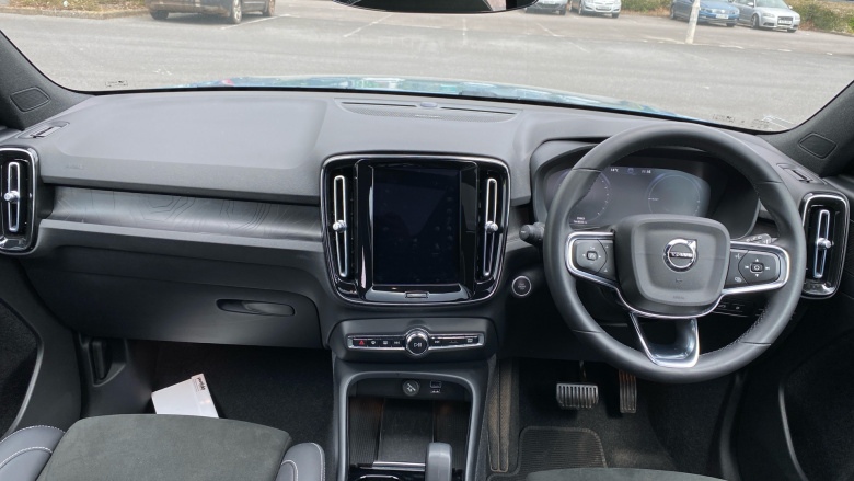 Volvo Xc40 1.5 T5 Recharge PHEV Ultimate Dark 5dr Auto Estate